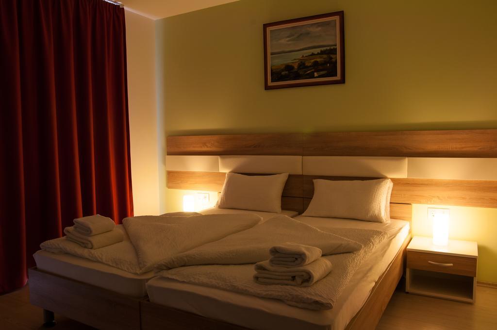 Hotel Pallone Балатонфюред Номер фото